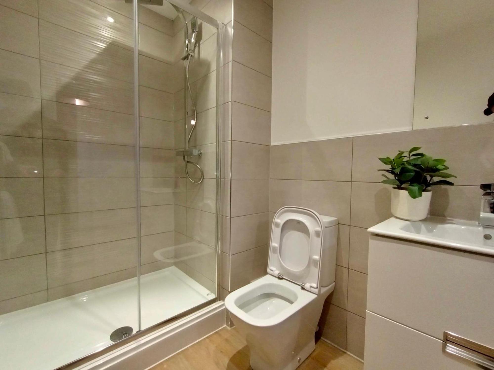 Luxury 2 Bed 2 Bath Flat Near Old Trafford Lejlighed Manchester Eksteriør billede