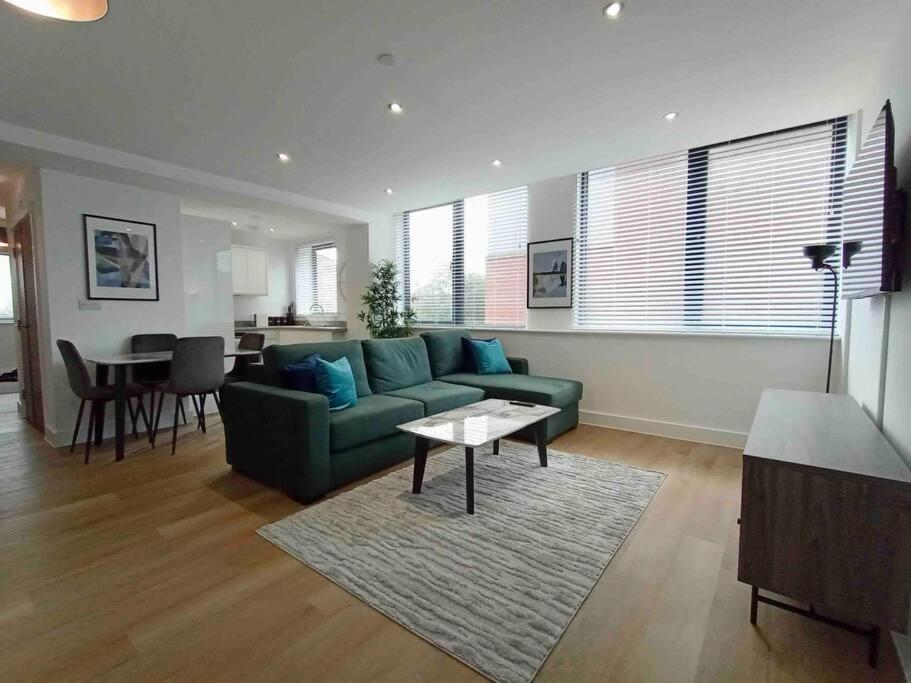 Luxury 2 Bed 2 Bath Flat Near Old Trafford Lejlighed Manchester Eksteriør billede